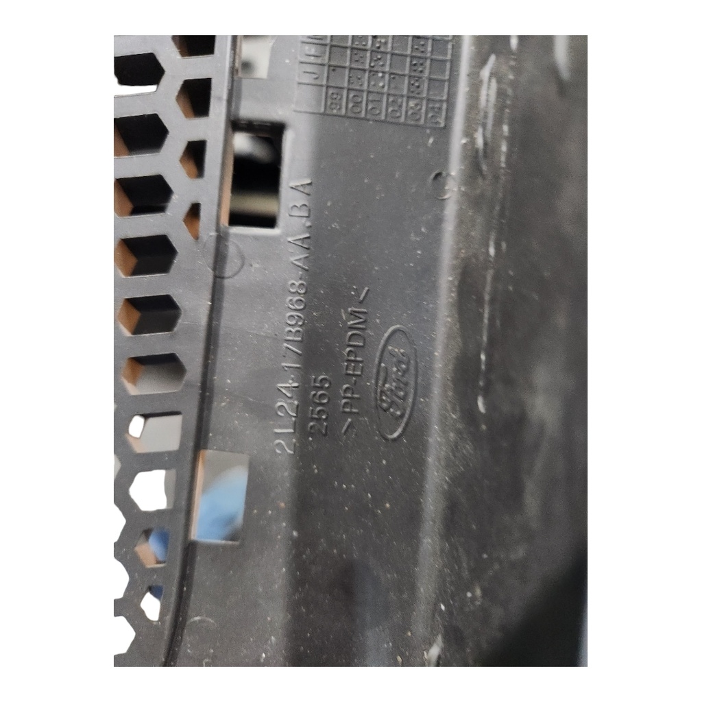 2L2417B968-AA-BA-2.jpg